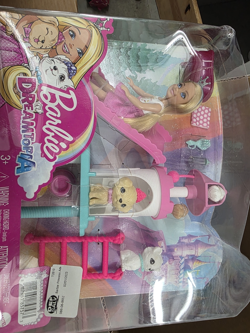 Barbie Pink and Aqua Dreamtopia Pet Salon Playset